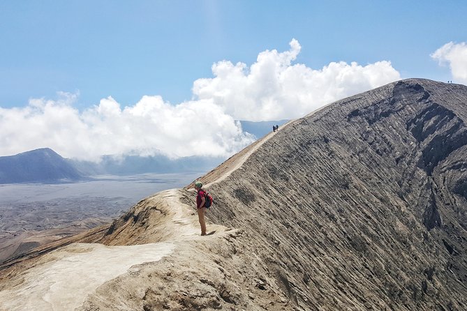 1 Day - Bromo Afternoon Siesta Tour start MALANG or SURABAYA // 11:00 - 18:00 - Widodaren and the unusual Dinosaurs Valley stop