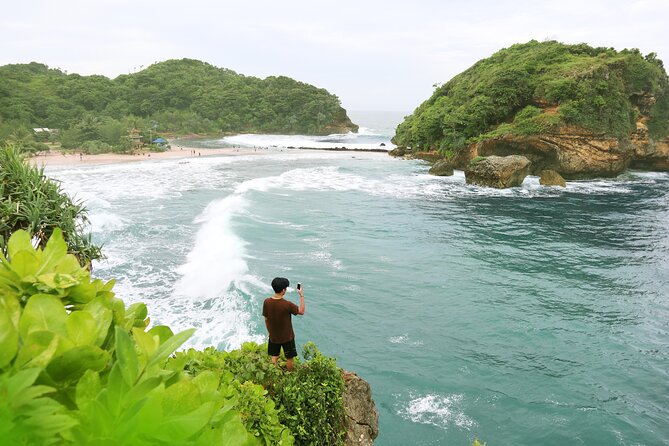 1 Day - Malang Beaches and Island Hopping // 06:30 - 17:30 - Batu Bengkung, a short hike with lunch on your own