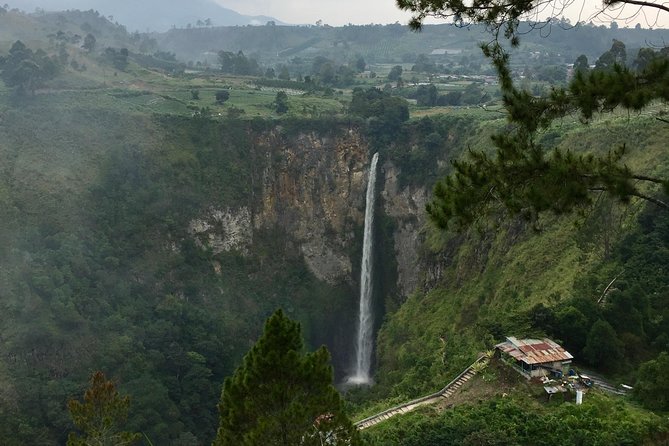 1 week private round trip North Sumatra - What the $1,390.77 price buys you