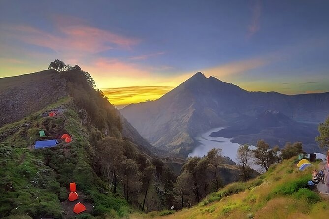 2 Day Guided Hiking to Mount Rinjani Senaru Crater Rim - Key points at a glance