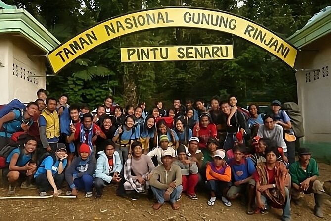 2 Day Guided Hiking to Mount Rinjani Senaru Crater Rim - Starting in Senaru among coffee and forest