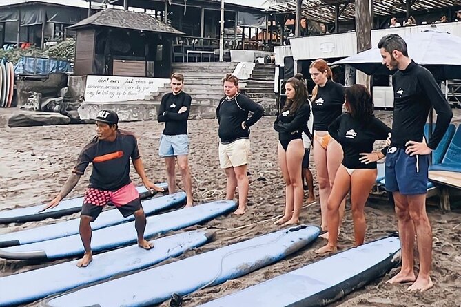2 Hour Private Beginner Surf Lesson Canggu - Practicing small waves at Batu Bolong Beach