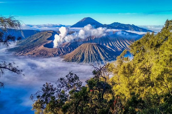 2Days - Bromo Sunrise Ijen Adventure via Malang - Hiking Ijen before sunrise