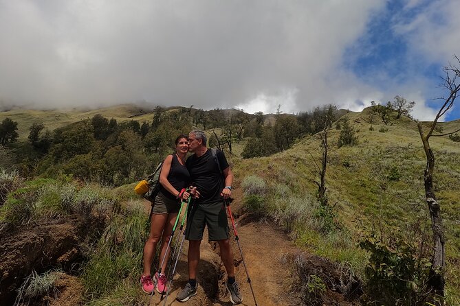 3 Days and 2 Nights Summit Via Sembalun - What you carry, and what the porters handle