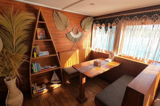 3 Days Deluxe Boat Private Cabin Sailing Trip in Komodo Island - What is included, and what costs extra