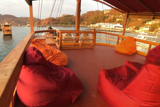 3 Days in Labuan Bajo with accommodation - Pink Beach: color, coral, and a short swim
