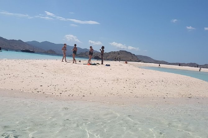 3 Days Komodo island Tour - Manta Point and the limits of the sea