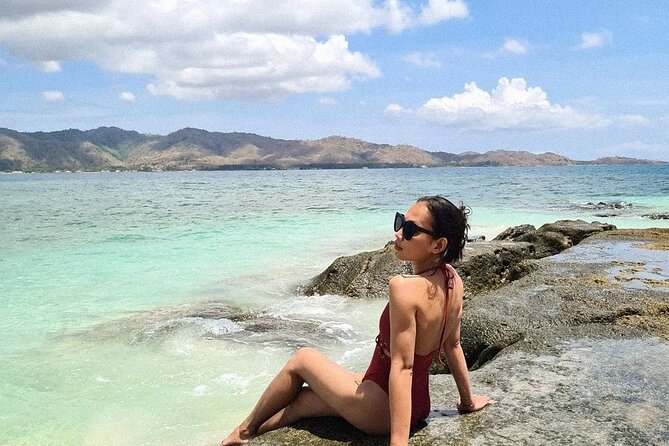 3 Days Lombok Sharing Tour - Day Three: Weaving and South Lombok Beaches