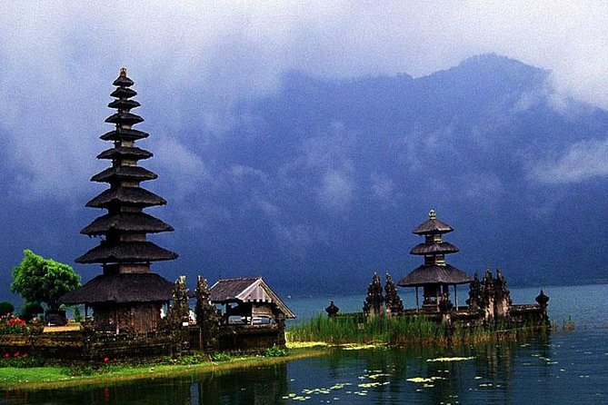 3 Days Sightseeing to the Famous Place in Bali - Day one: Tanjung Benoa, Dreamland, and Uluwatu