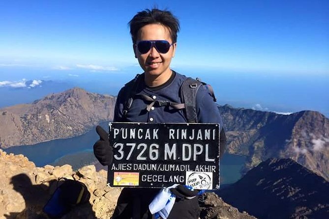 3D-2N Explore Mount Rinjani - Summit -Lake and Hotspring - Day 2: The 2:00 am summit push