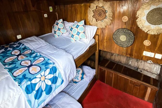 3D/2N Komodo Tour by Private Boat for 10 pax - Day three: turtles, Kanawa, and Angel Island
