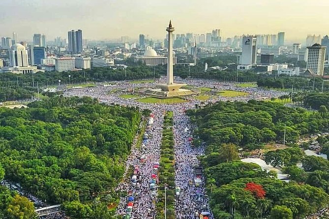4 Hours Jakarta Private City Tour - (Most Tourist Attractions) - The Welcome Monument and Jakarta’s central business district