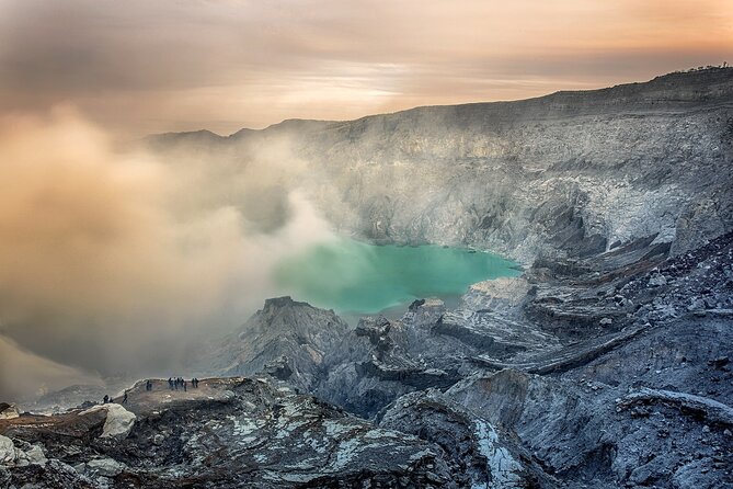 5 Days Borobudur Prambanan Tumpaksewu Bromo Ijen to Bali Private - Tumpak Sewu: the hardest waterfall day