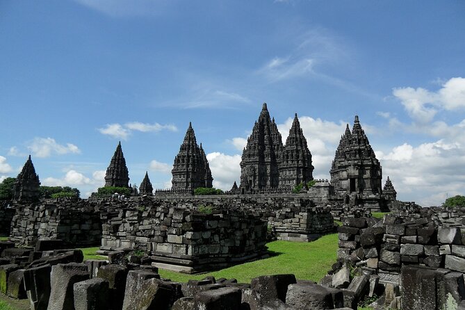 5 Days Borobudur Prambanan Tumpaksewu Bromo Ijen to Bali Private - Malang and Jodipan’s painted streets