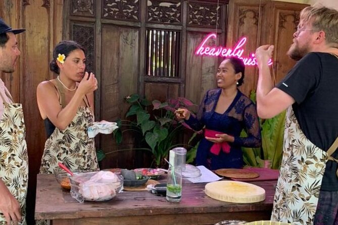 5 Star Private Cooking Class Experience in Bali, Lunch Included - Refreshments first, then a slow start