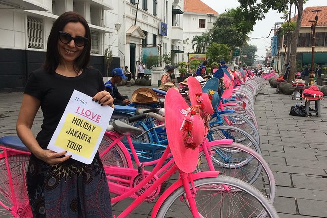 6 Hours Jakarta Private City Tour - (Must Visit Places) - The guide and the level of personal attention
