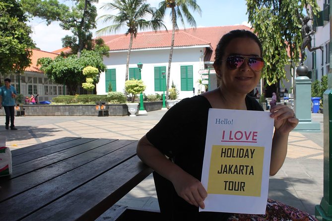 8 Hours Jakarta Private City Tour - (All Tourist Attractions) - Istiqlal Mosque and Jakarta Cathedral