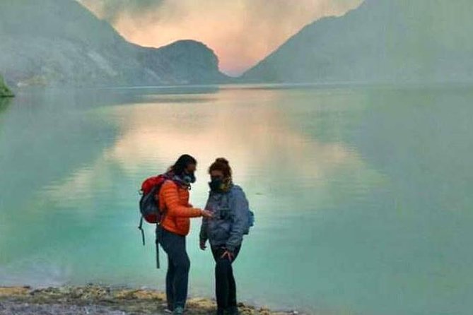 Active Volcanoes Bromo and Ijen - Start Surabaya 3 Days and 2 Nights - Crossing the black Sand Sea