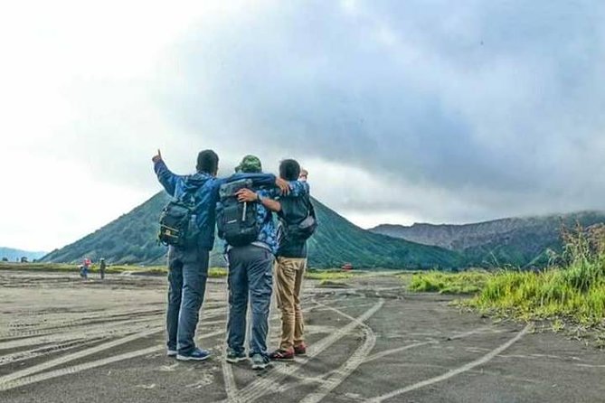Active Volcanoes Bromo and Ijen - Start Surabaya 3 Days and 2 Nights - The long road to Bondowoso