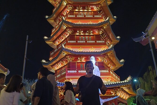 Afternoon Guided Chinatown Tour in Jakarta - The old pagoda and Glodok’s first impressions