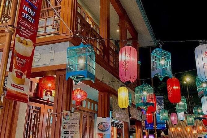 Afternoon Guided Chinatown Tour in Jakarta - Muara Angke: dinner near the fish market