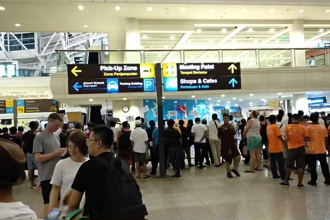 Airport transfer to seminyak/ kuta - A simple landing transfer for Seminyak and Kuta