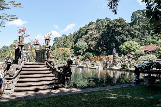 Amazing Private Tour: Lempuyang temple, Tirta gangga, Tukad cepung waterfall - How the 6 am start shapes the day