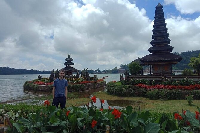 Ancient Temples and Jatiluwih Rice Terrace Private Tour - Jatiluwih Rice Terraces and Lunch With a View
