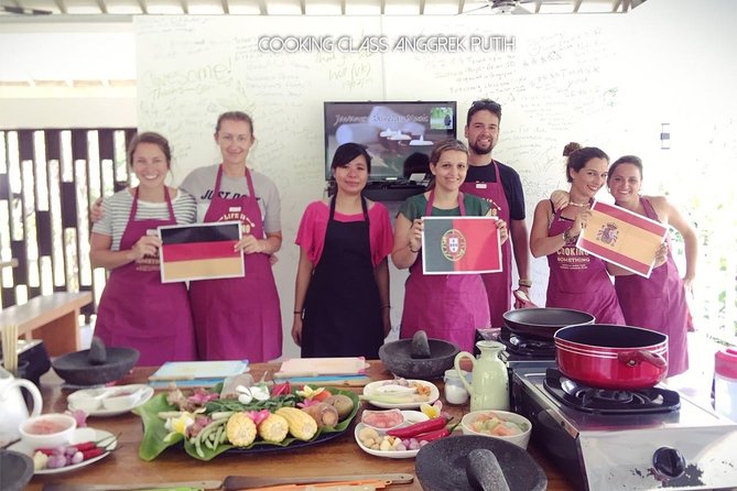 Anggrek Putih Lombok Cooking Class - A shared lunch at the end