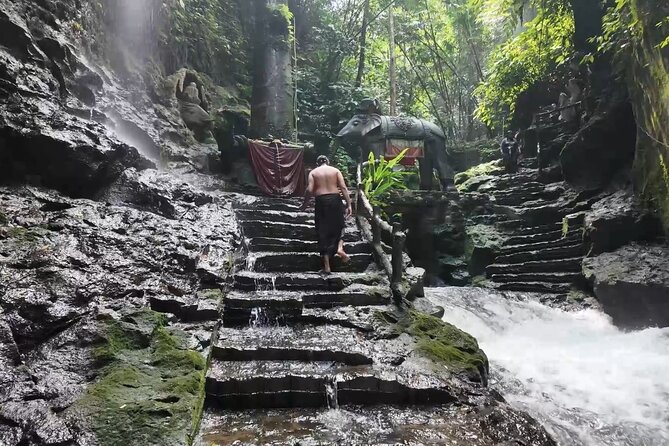 Atman Bali Journey water blessing - Taman Pecampuhan Sala Temple and the water blessing