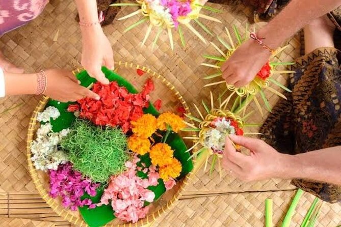 Atman Bali Journey water blessing - Making and tasting traditional jamu