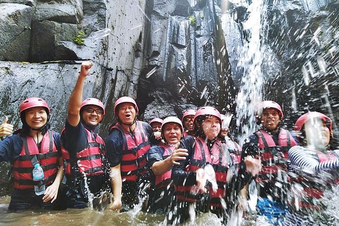 Ayung River Half-Day White Water Rafting Bali in Ubud - Lunch, showers, and the return to Ubud