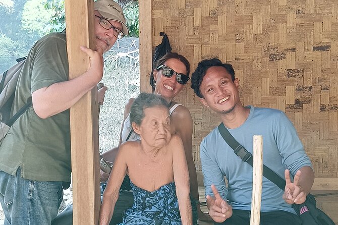 Baduy Tribal Tracker and Village in Private Tour Full Day & Lunch - Bamboo homes, woven cloth, and everyday work