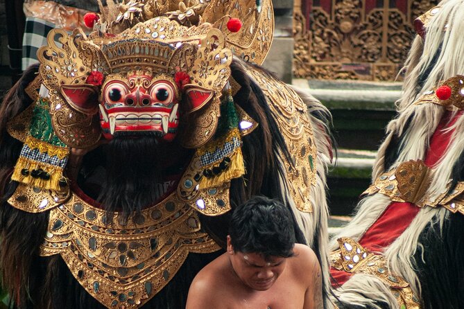 Bali 5 Days and 4 Nights Private Tour - Best and Famous Site - Day 1: Uluwatu cliffs, Kecak fire, and Jimbaran seafood
