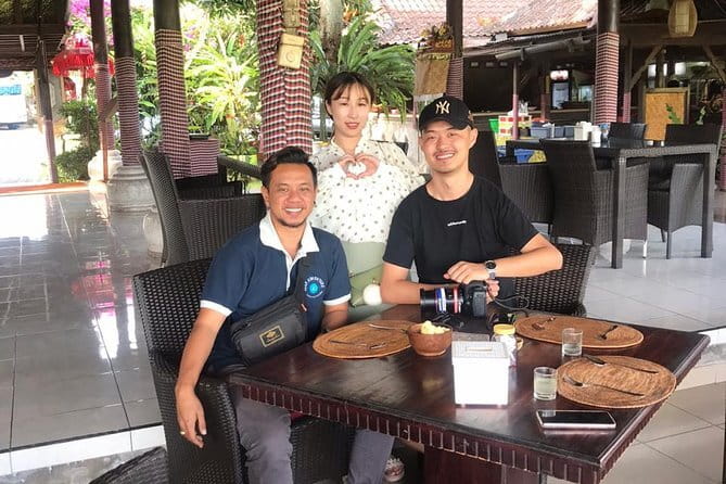 Bali Airport from or to Seminyak/Canggu/Sanur/NusaDua/Uluwatu - A private ride from Bali Airport to your hotel