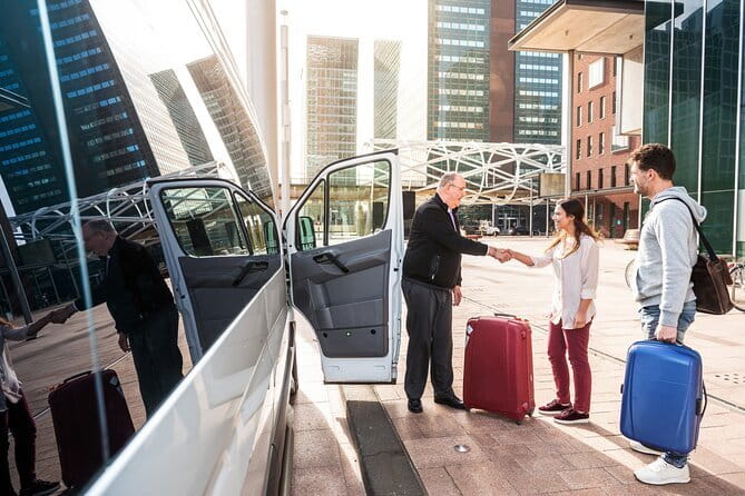 Bali Airport: One-Way Private Transfer To/From Hotel - Key points at a glance