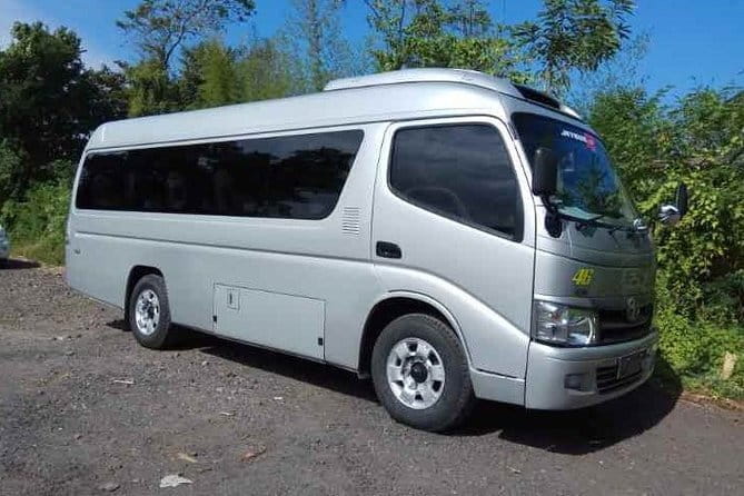 Bali Airport Transfer : Private Transfer - The driver experience and communication