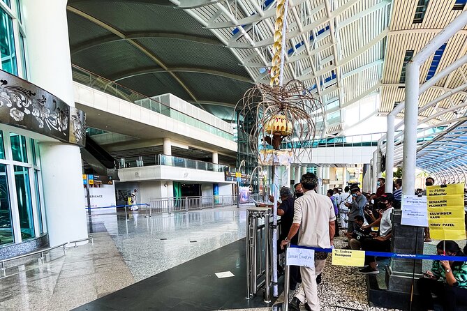 Bali Airport Transfer Service - The ride from Ngurah Rai Airport to Seminyak