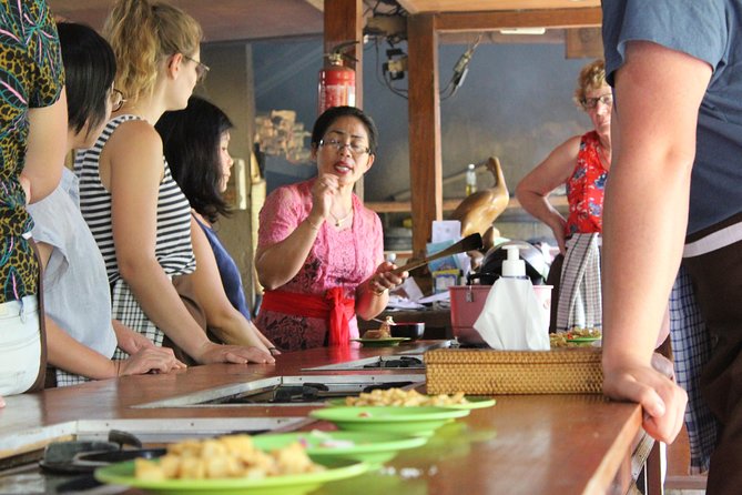 Bali Cooking Class Experience with All Inclusive - Practical preparation for the day