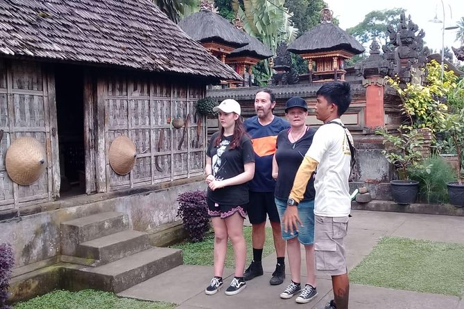 Bali Countryside Cycling Adventure - Lunch after the final riding section