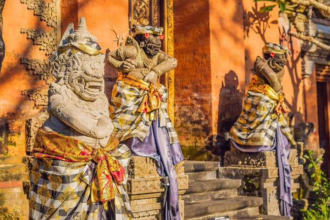 Bali Cultural Experience - Ubud Palace: carvings, royal space, and small details
