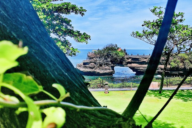 Bali Culture and Choose Your Bali Tour Route in Bali with Bali driver-Free WIFI - East Bali: Lempuyang, water palaces, and a white beach