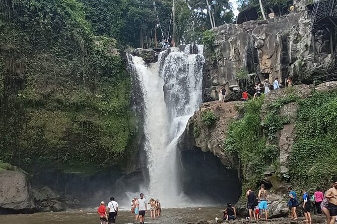Bali Culture And Spring Temple Private Guided Tour - Tirta Empul and the holy-water ritual