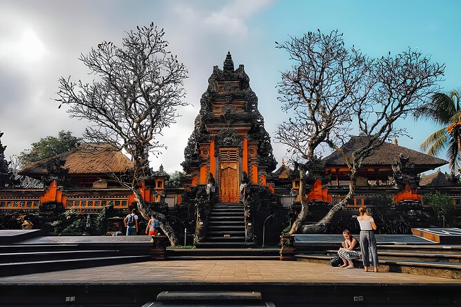 Bali Cycling and Ubud Waterfall Tour - Tegenungan Waterfall closes the day