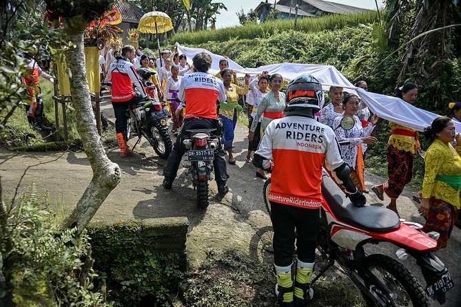 Bali Dirt Bike Adventure - Why this Bali ride is more than a standard sightseeing tour