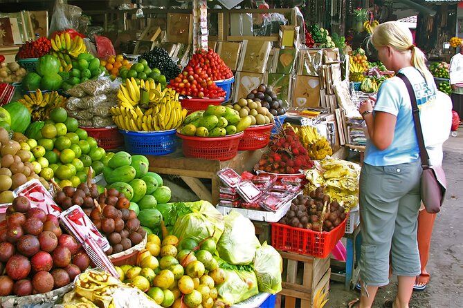 Bali Dolphin Watching Sunrise Tour in Lovina Beach - Candi Kuning Market and the final stops