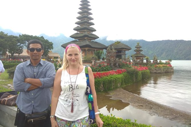 Bali (DPS) Airport arrival to Your Ubud accommodation - A simple ride with useful local contact