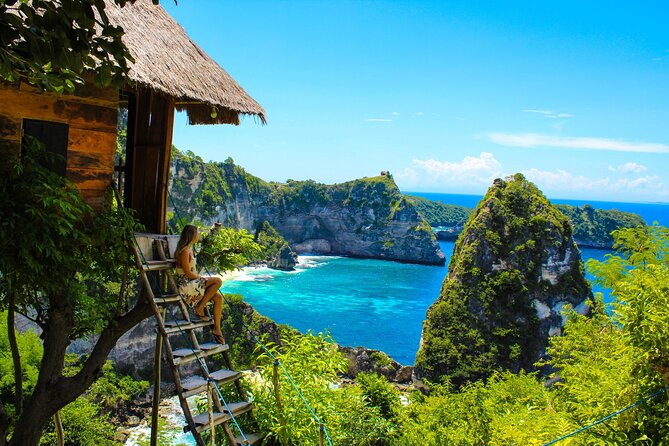 Bali East Nusa Penida Private Tour - All Inclusive - Atuh Beach: the first big coastal view