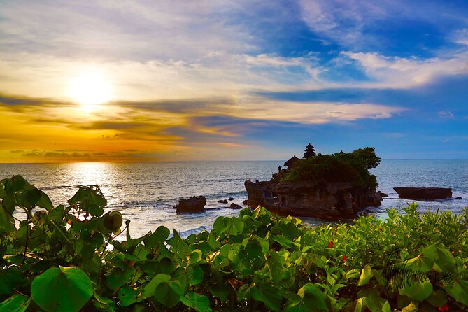 Bali Full-Day Private Customize Tour - Uluwatu Temple and the southwestern cliffs