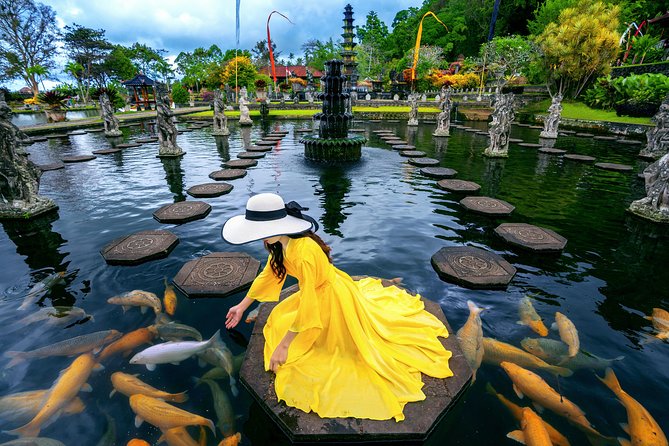 Bali Instagram: Gate of Heaven Temple Tour - Tukad Cepung Waterfall under the cave